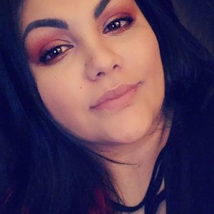 Meet your Posher, Alyssia